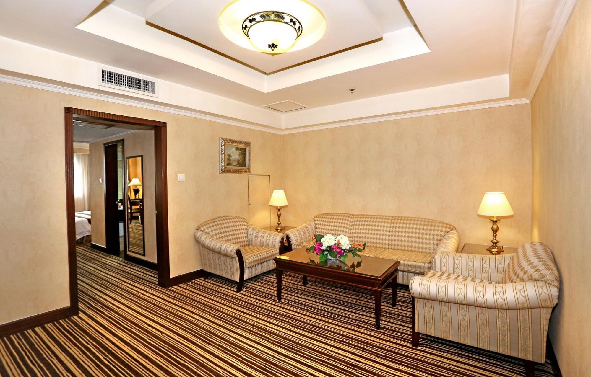 Grand Palace Hotel - Grand Hotel Management Group Guangzhou Quarto foto